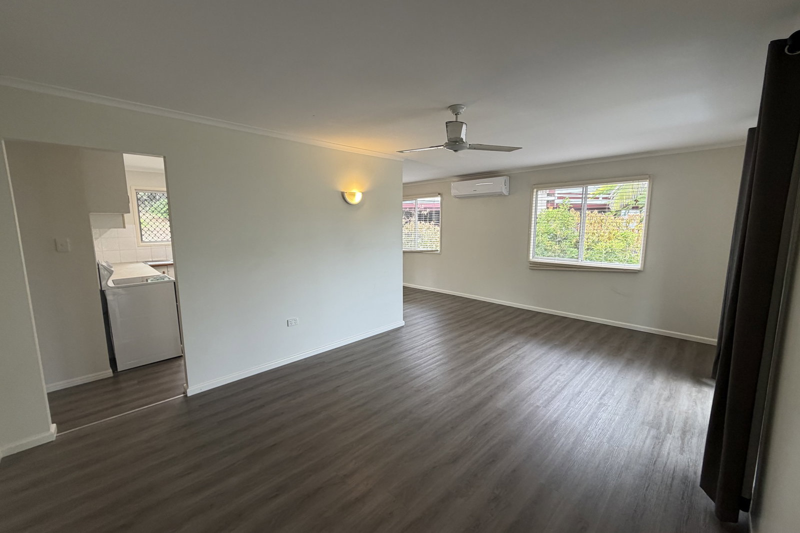 28 Illawarra Drive, Kin Kora  QLD  4680