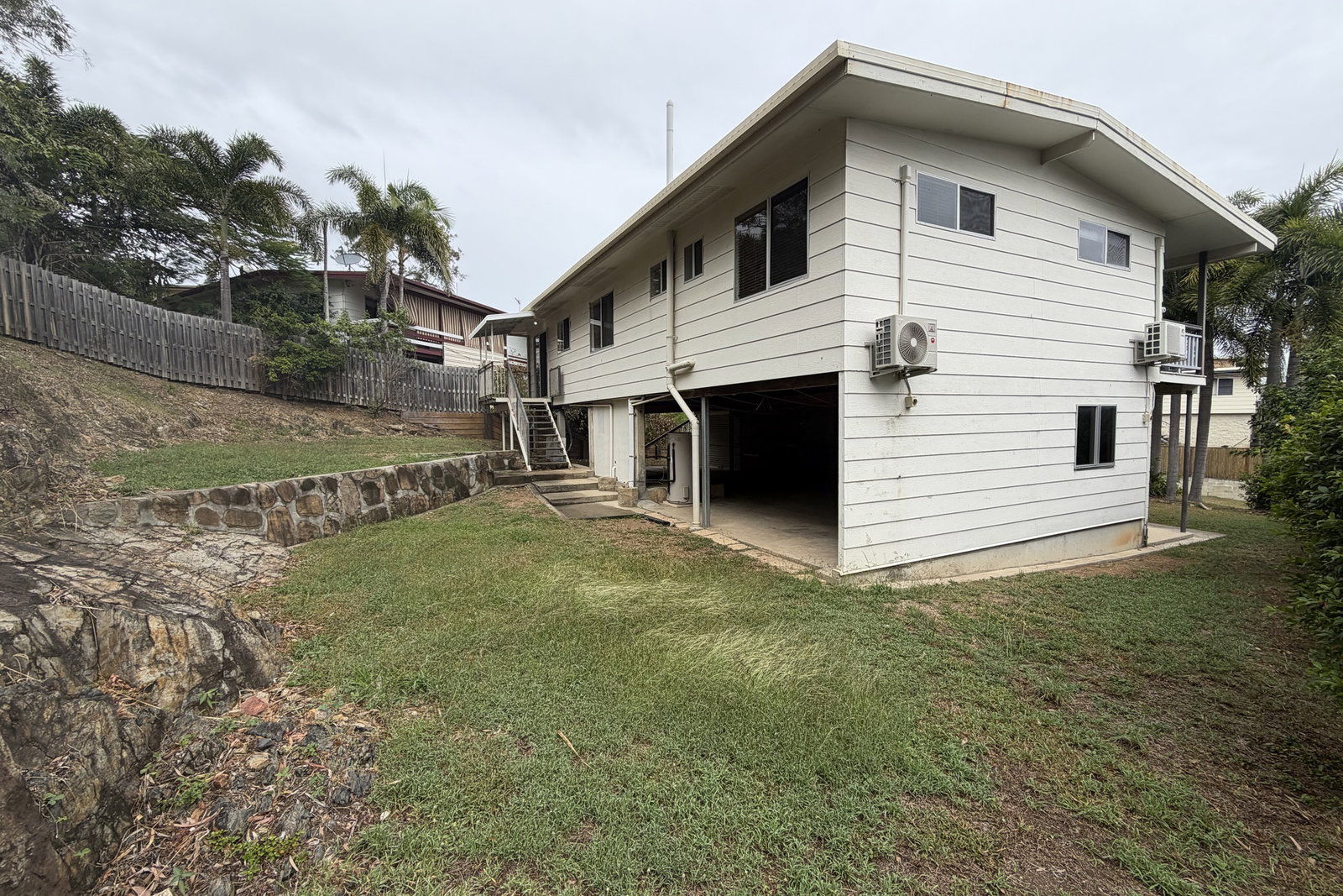 28 Illawarra Drive, Kin Kora  QLD  4680