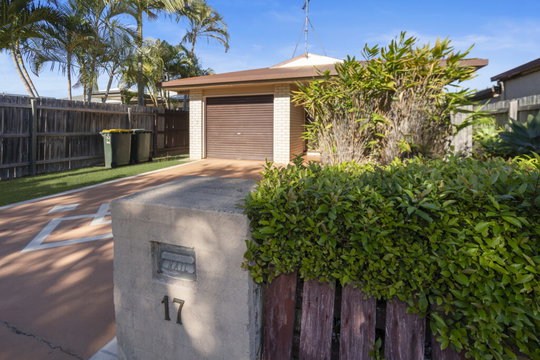 17 Grimwood Street, Bundaberg West  QLD  4670