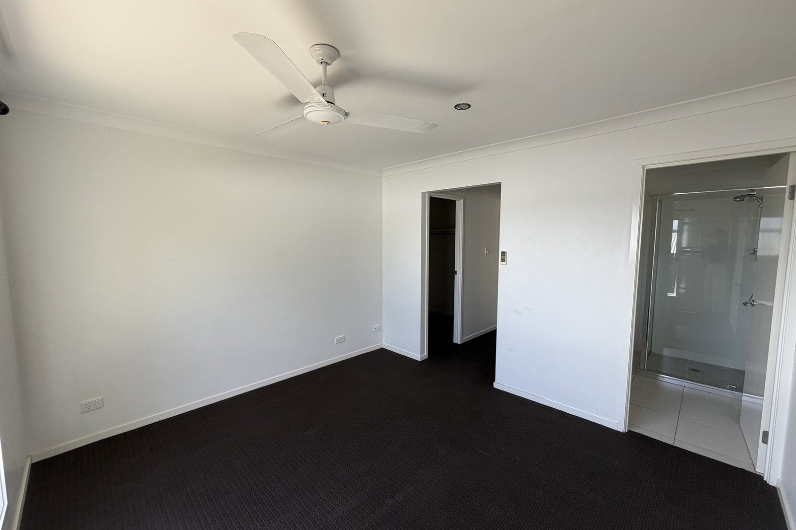 50 Broadwater Place, New Auckland  QLD  4680