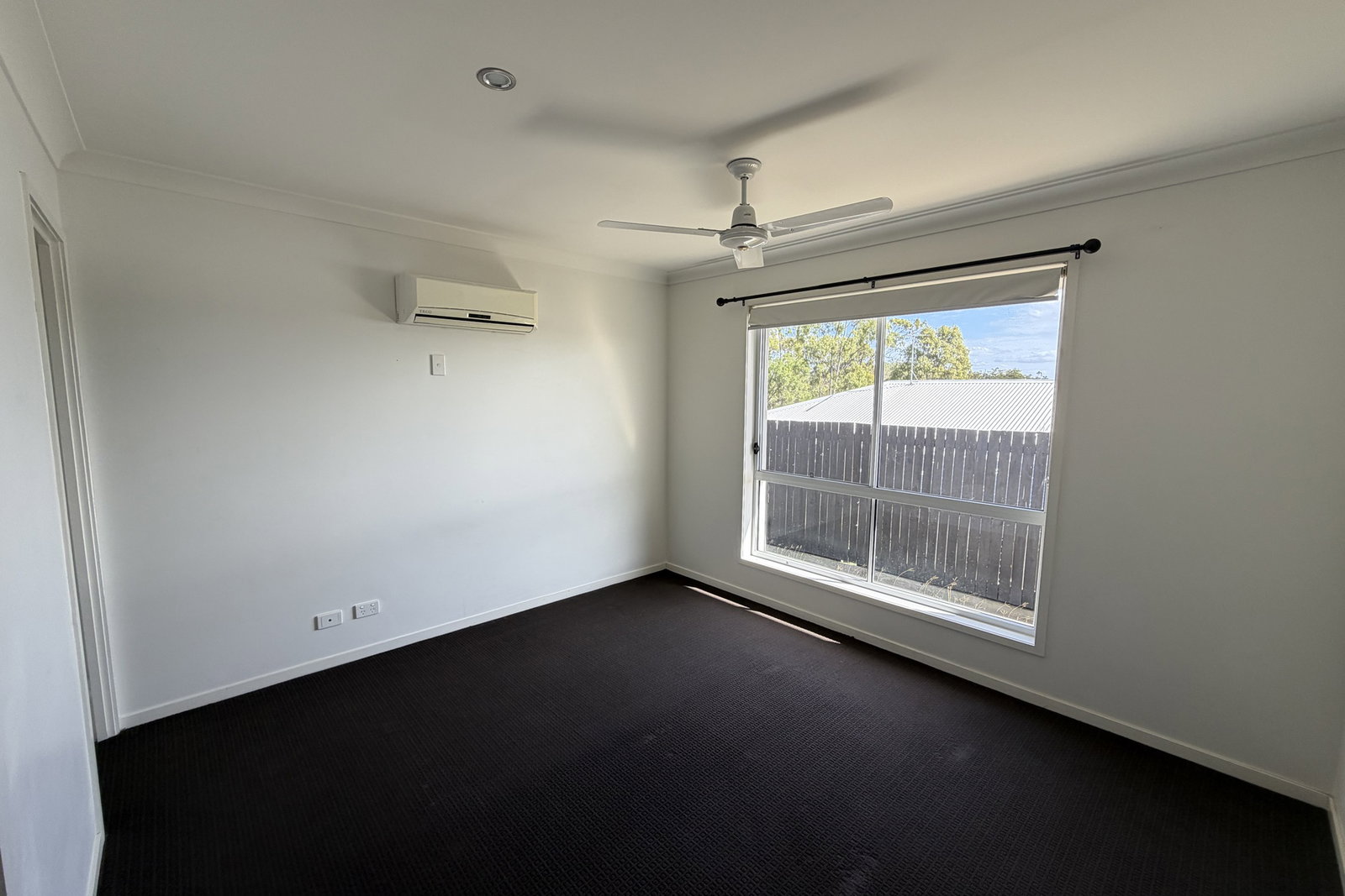 50 Broadwater Place, New Auckland  QLD  4680