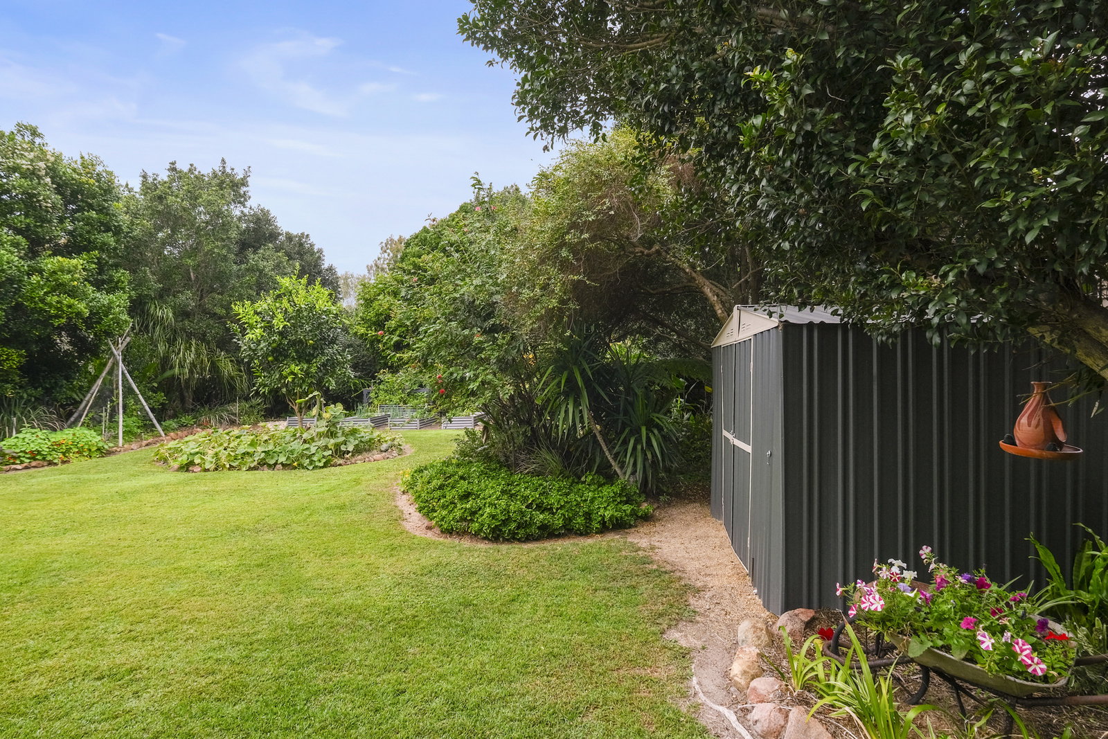 2 Russell Street, Mount Perry  QLD  4671