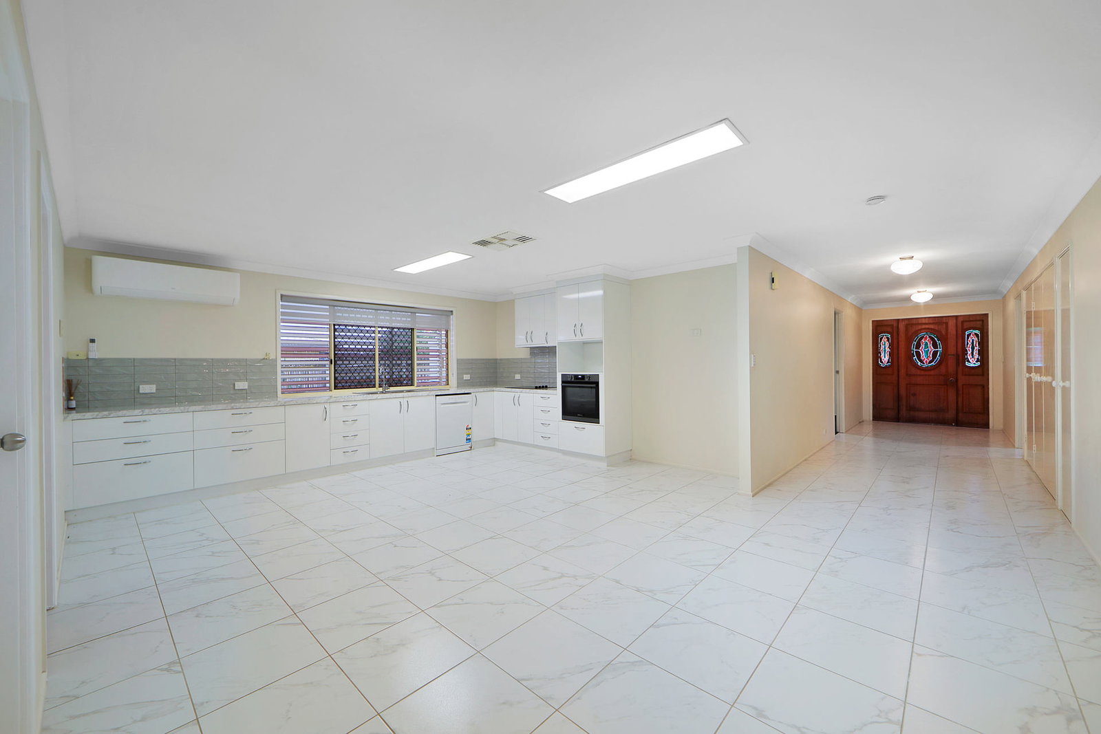 7 Gozo Court, Elliott Heads  QLD  4670