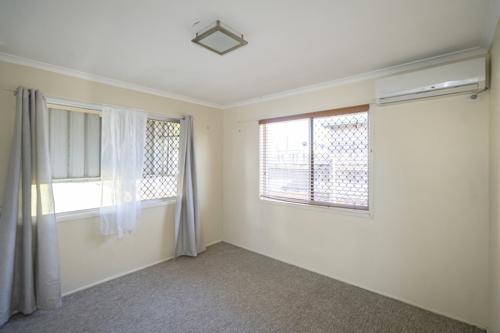 17 Grimwood Street, Bundaberg West  QLD  4670