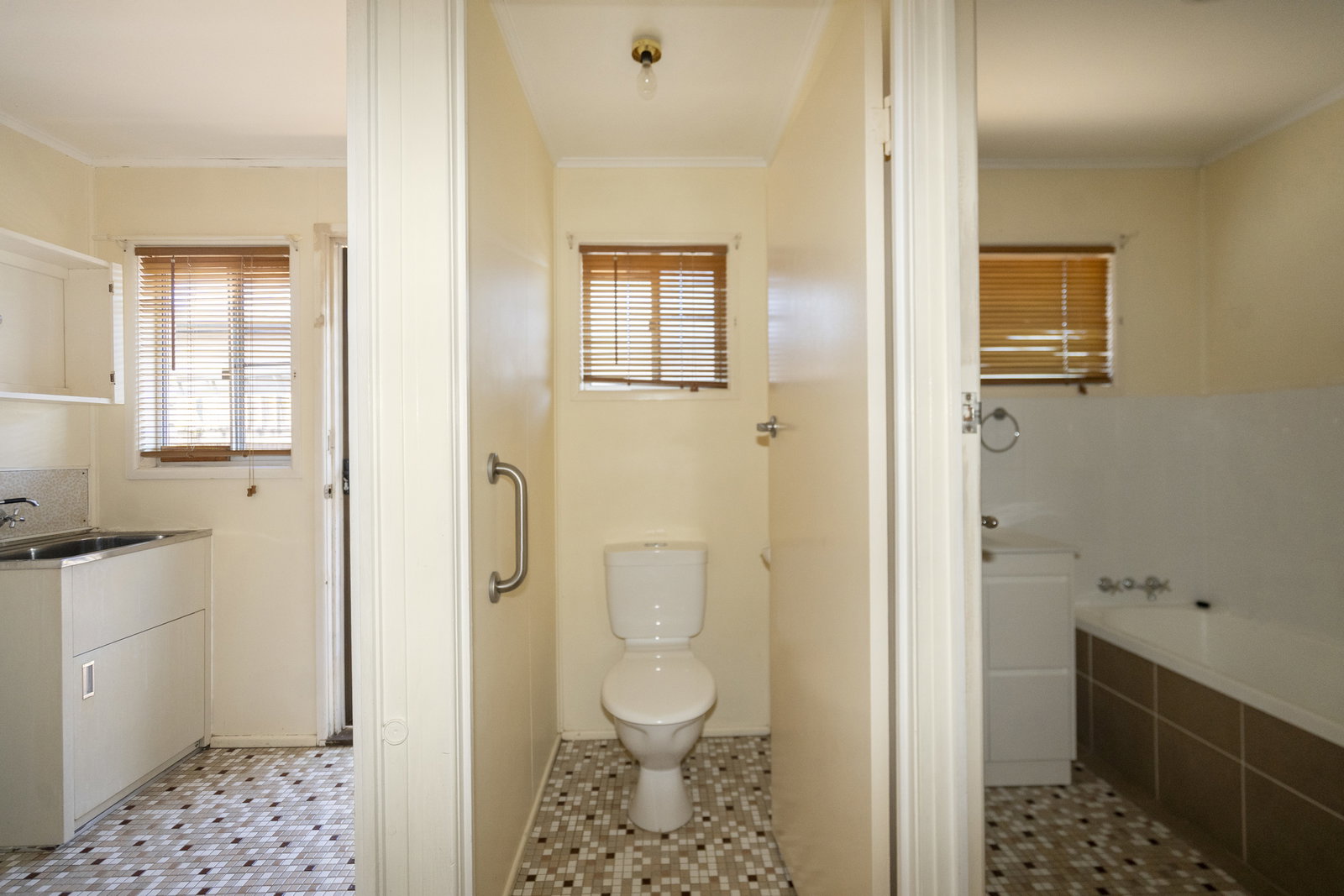 17 Grimwood Street, Bundaberg West  QLD  4670