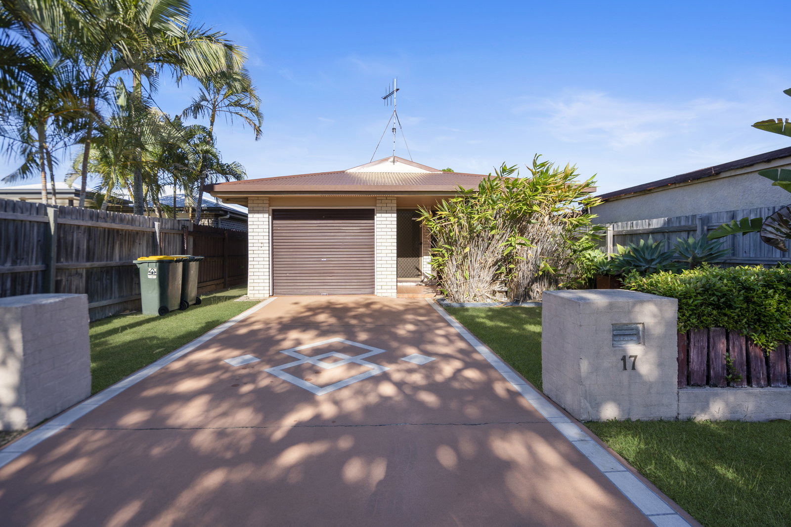 17 Grimwood Street, Bundaberg West  QLD  4670