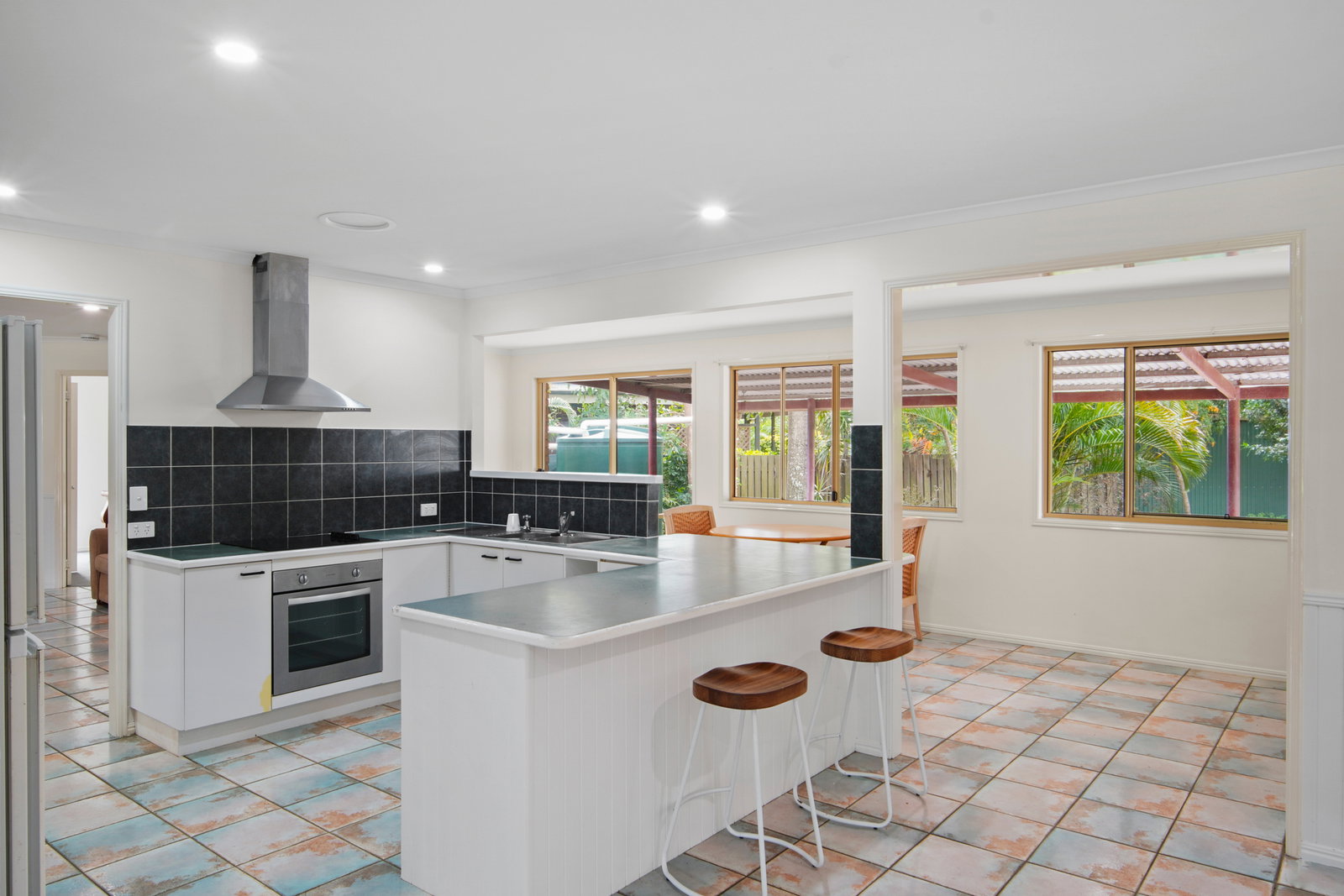 3 Jeffery Court, Agnes Water  QLD  4677
