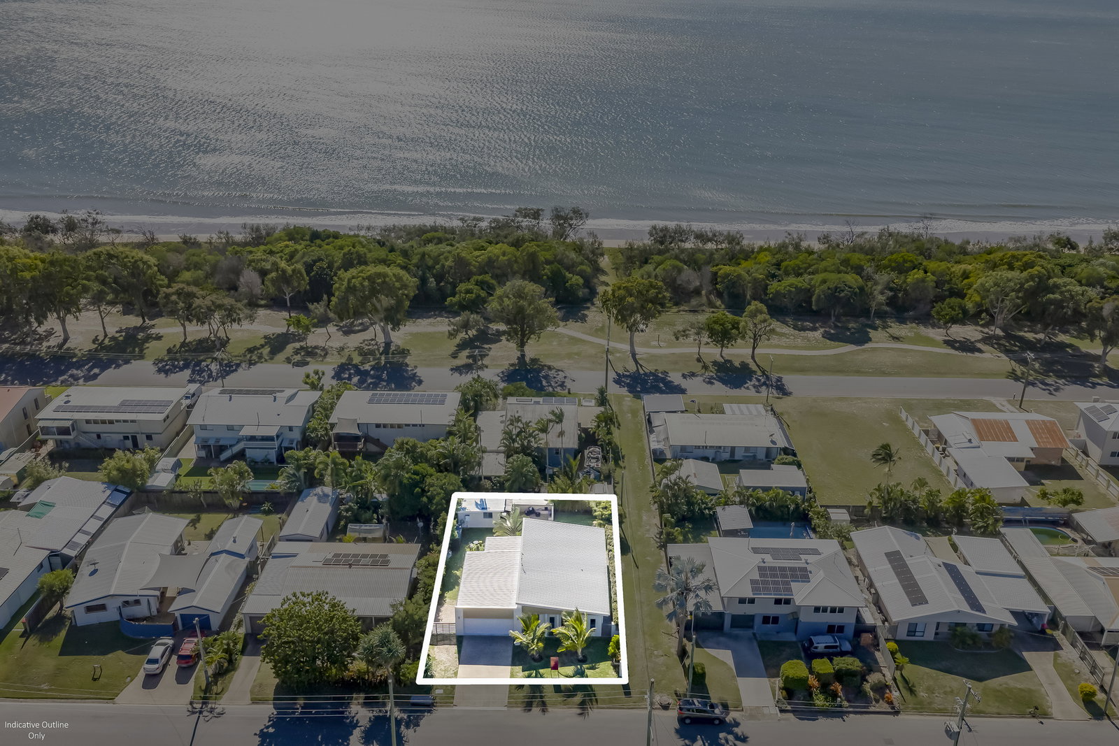 18 Palm Court, Moore Park Beach  QLD  4670