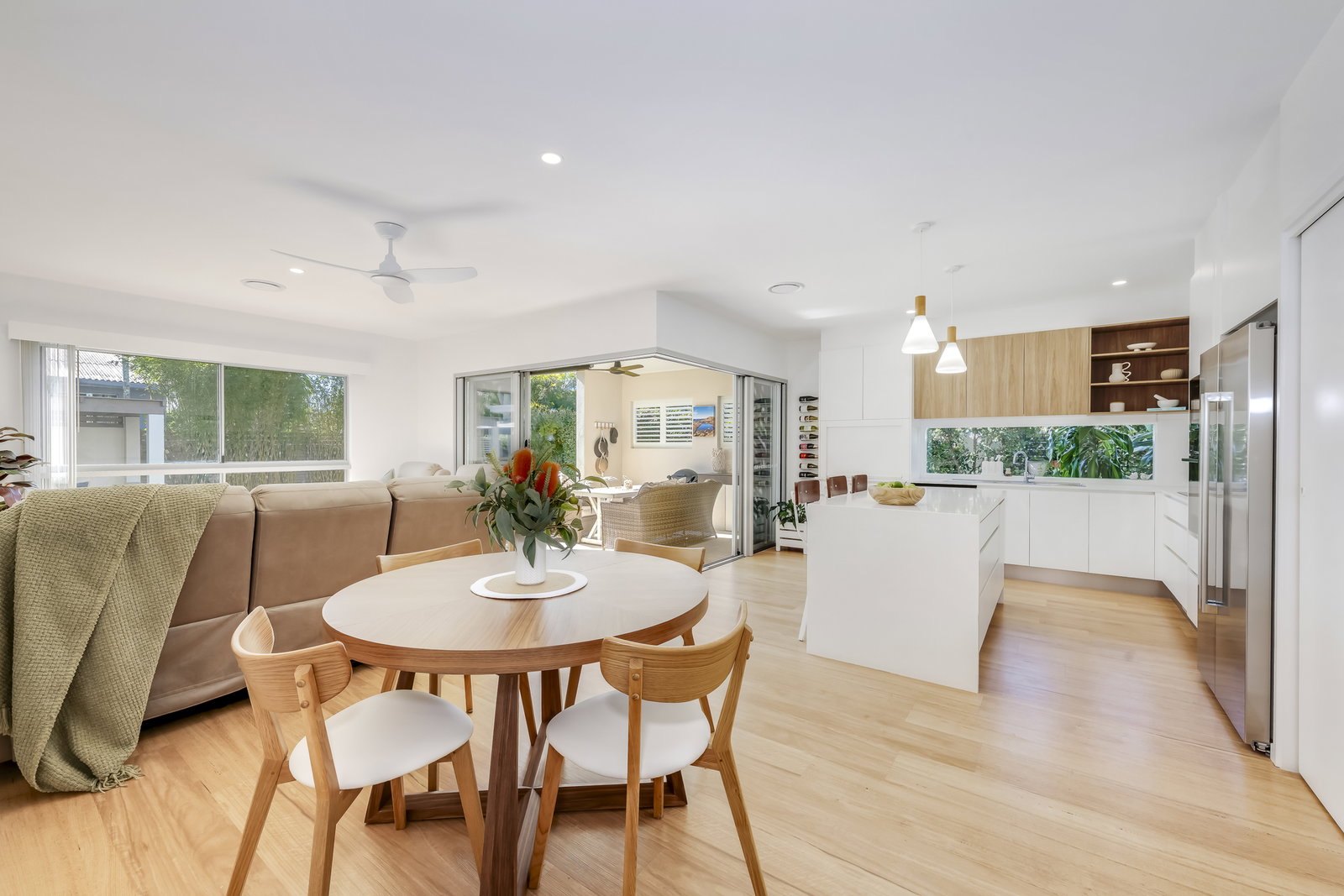 18 Palm Court, Moore Park Beach  QLD  4670