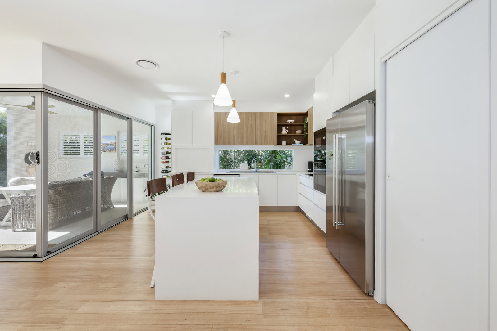 18 Palm Court, Moore Park Beach  QLD  4670
