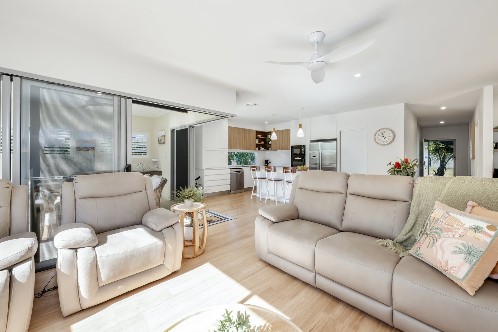 18 Palm Court, Moore Park Beach  QLD  4670