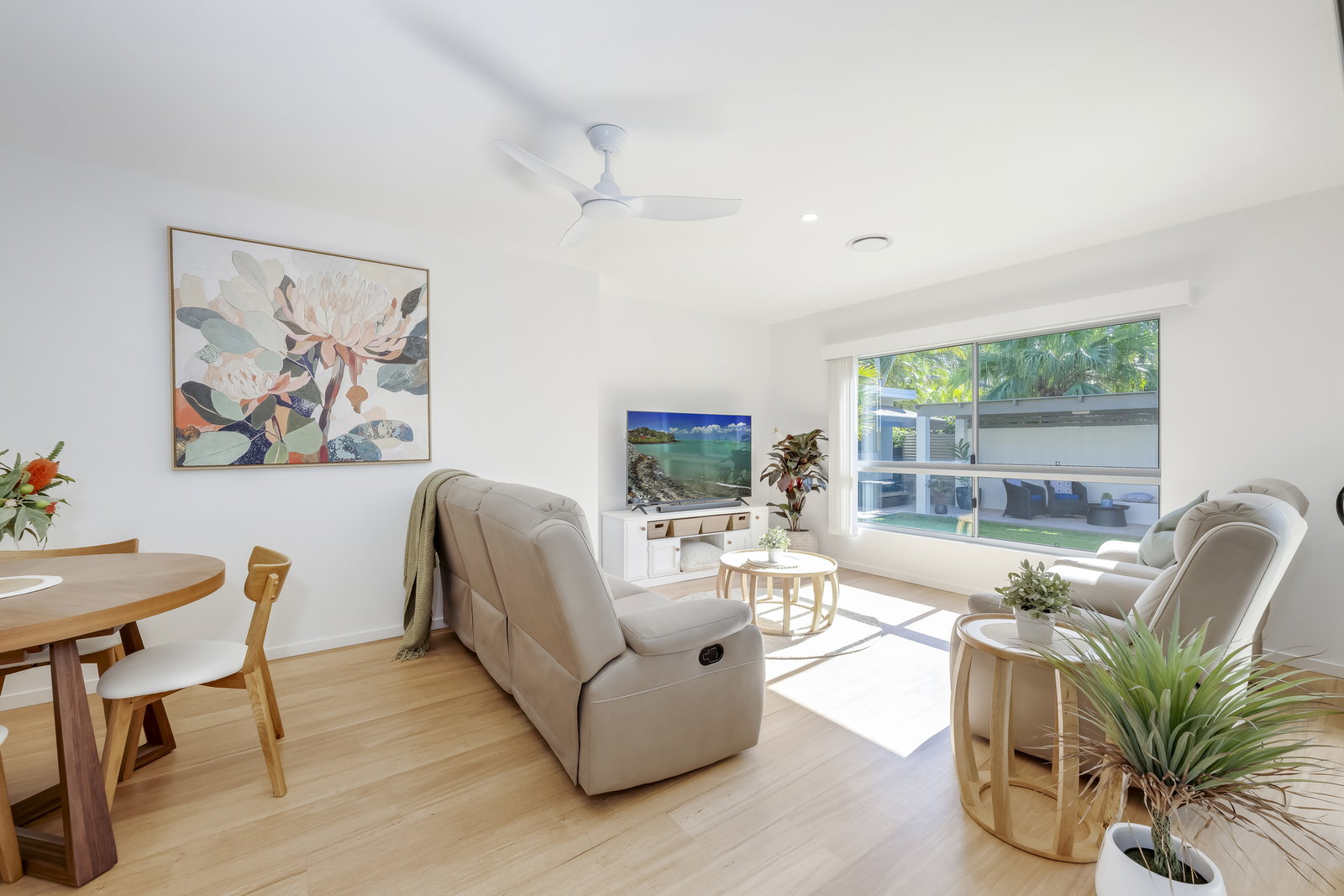 18 Palm Court, Moore Park Beach  QLD  4670