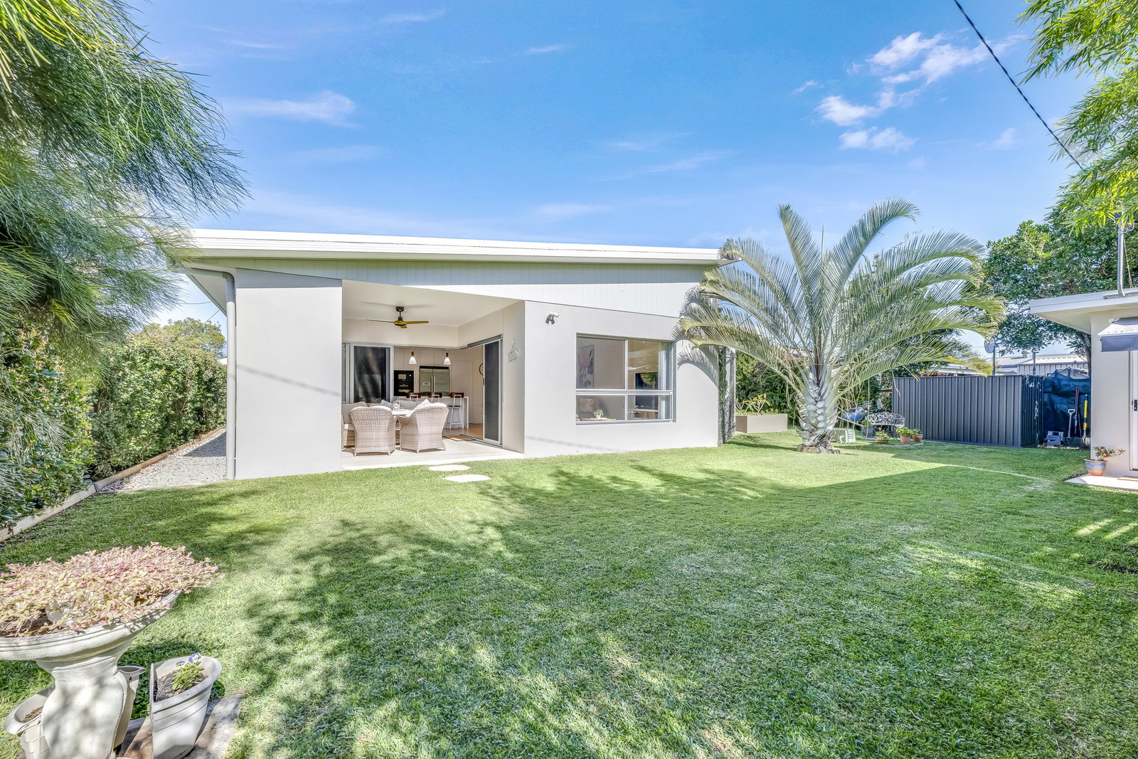 18 Palm Court, Moore Park Beach  QLD  4670