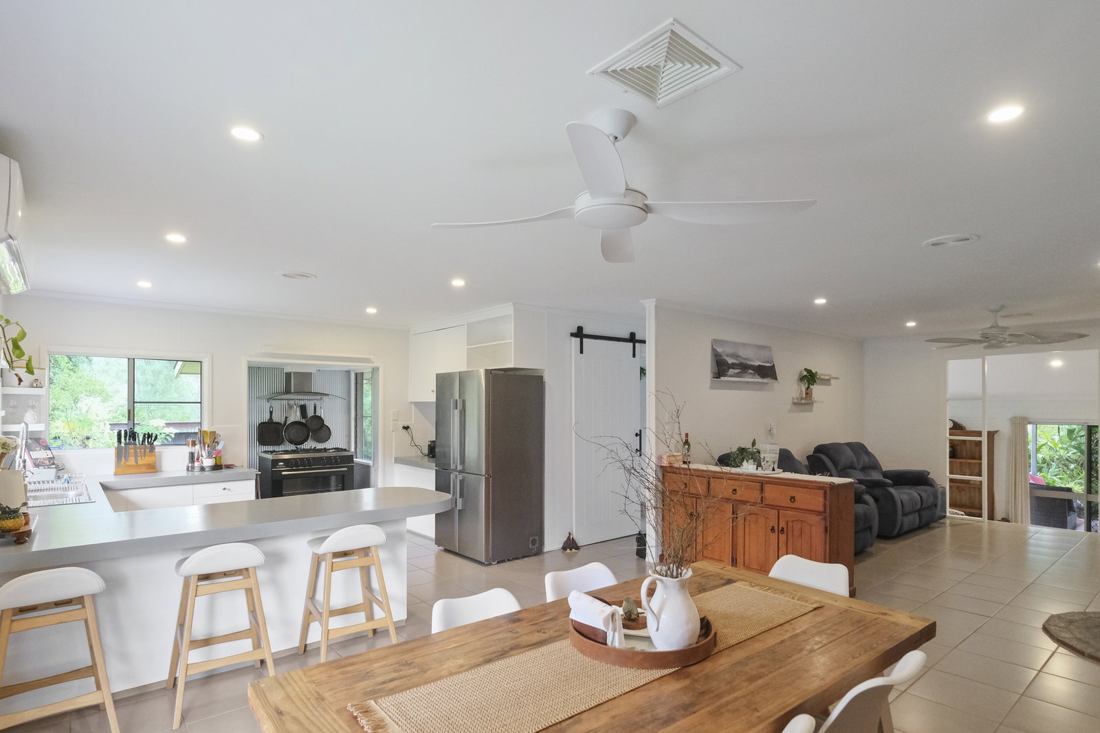 2 Russell Street, Mount Perry  QLD  4671