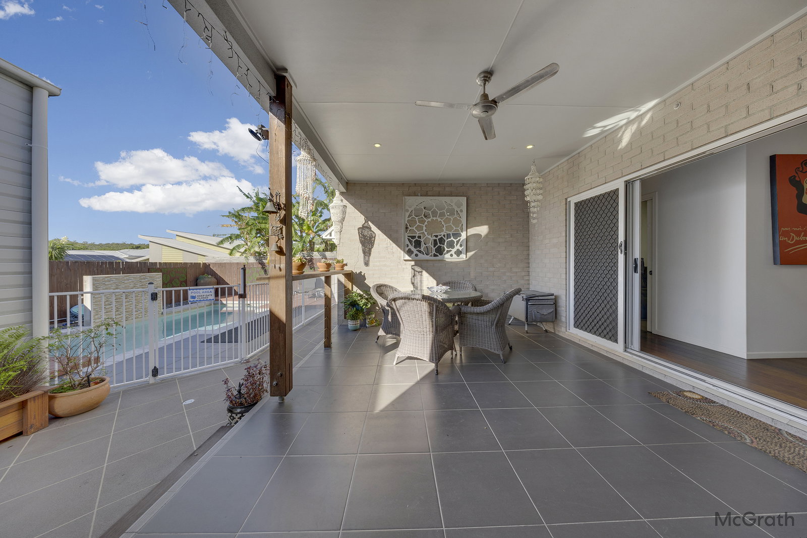 7 Carnarvon Parade, New Auckland  QLD  4680