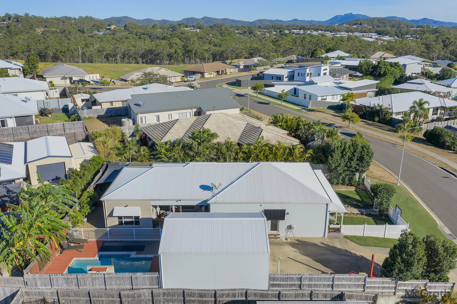 7 Carnarvon Parade, New Auckland  QLD  4680