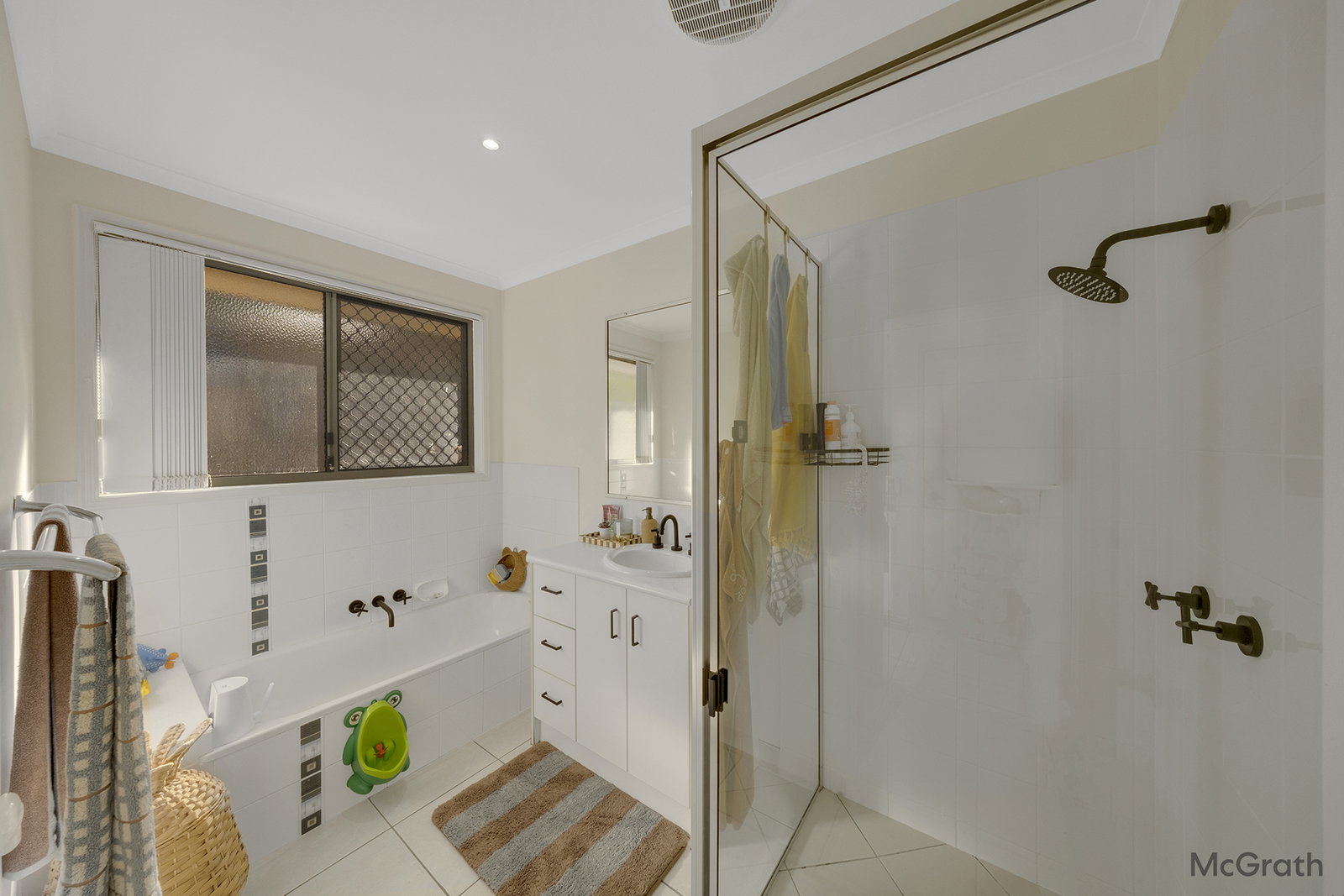 7 Osprey Court, South Gladstone  QLD  4680