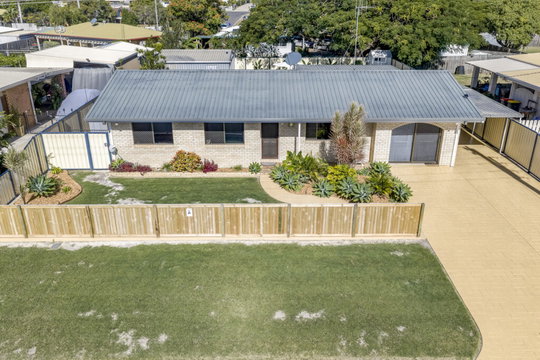 6 McLachlan Drive, Avenell Heights  QLD  4670