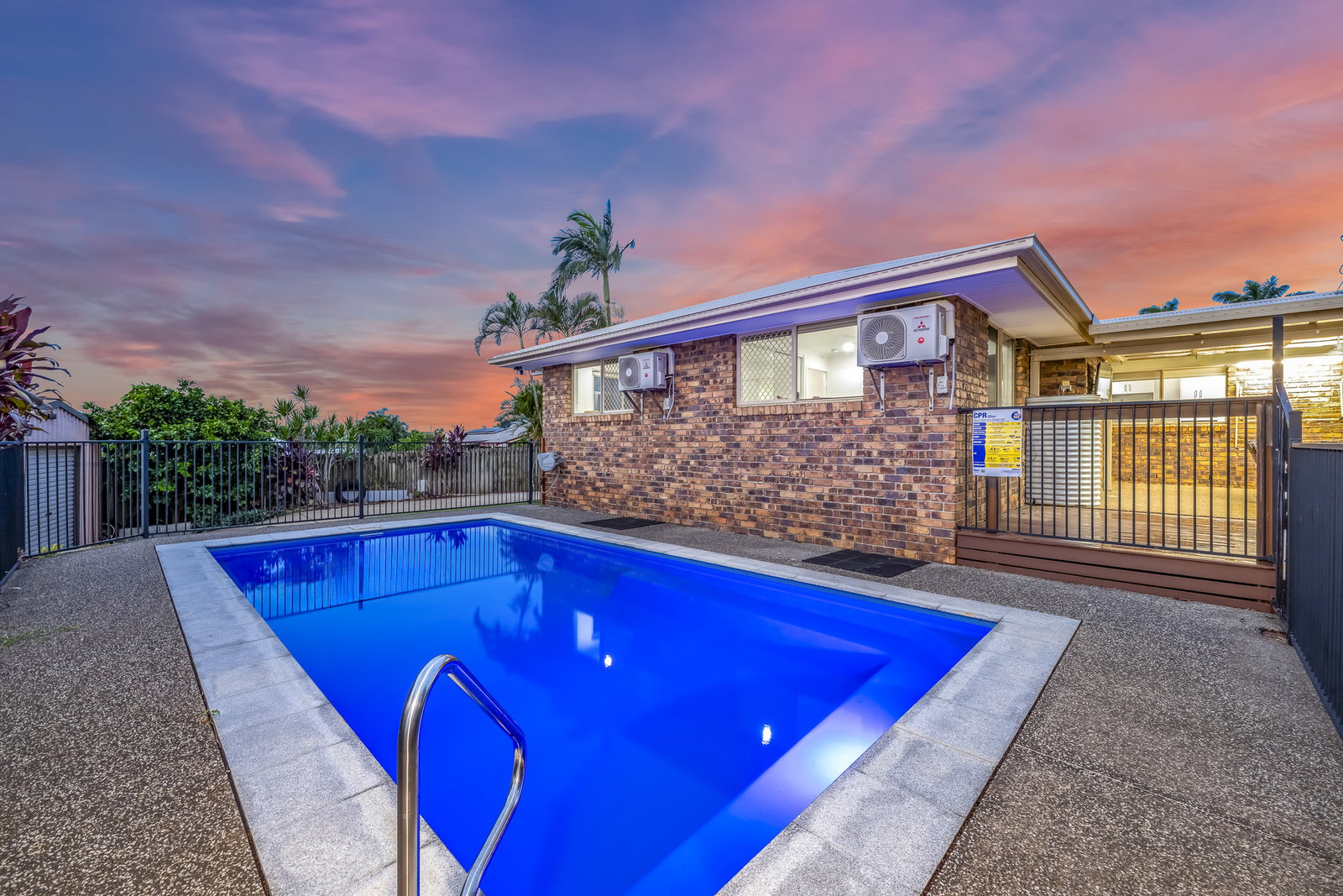 8 Carmen Court, Avoca  QLD  4670