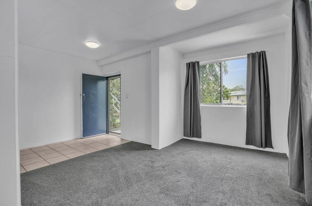 2/20 Mellefont Street, West Gladstone  QLD  4680