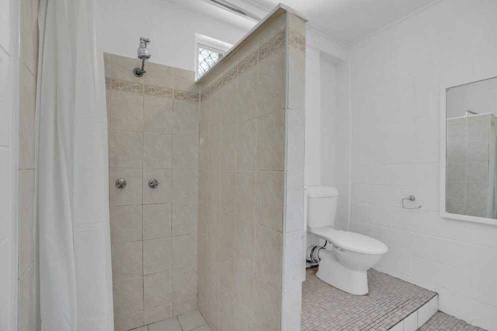 2/20 Mellefont Street, West Gladstone  QLD  4680