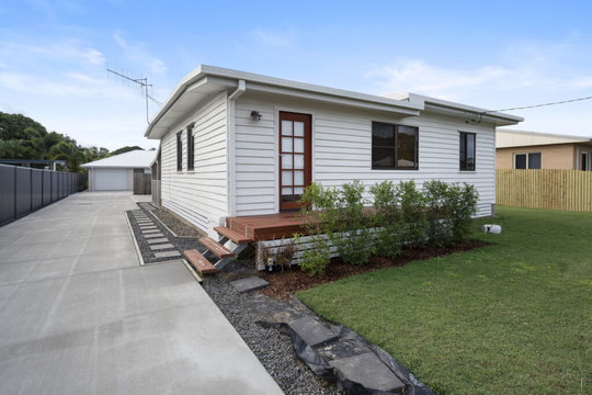 1/373 Bourbong Street, Millbank  QLD  4670