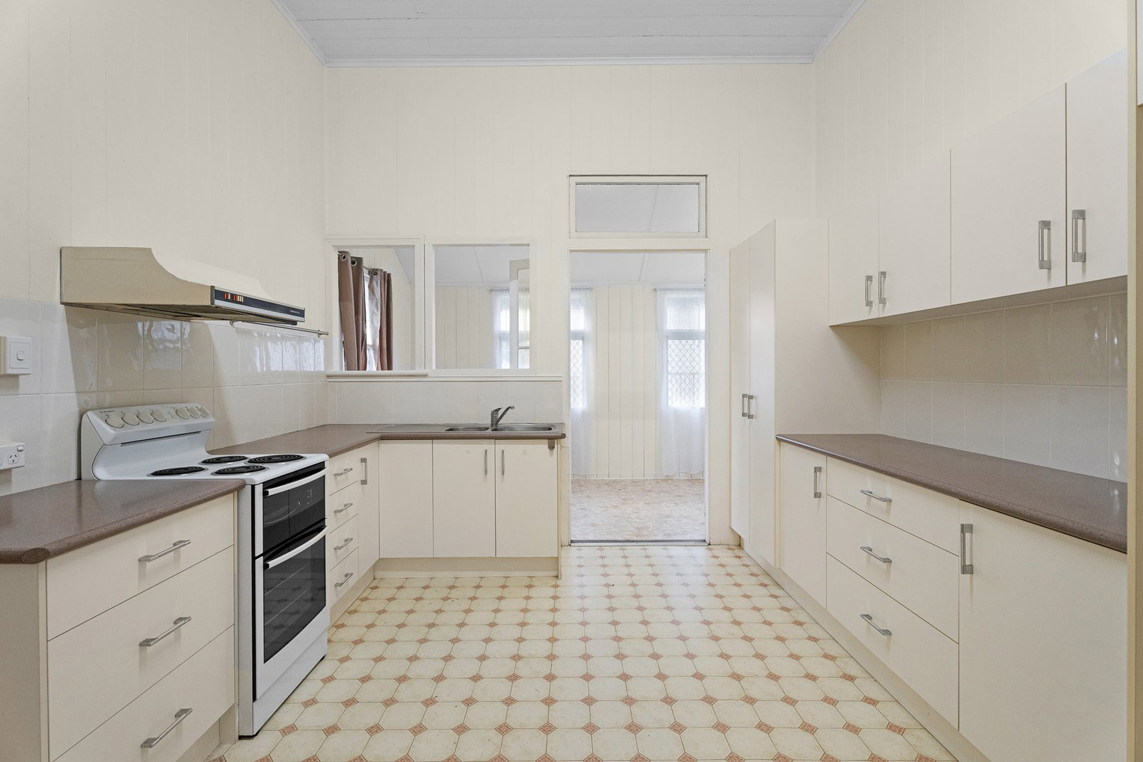 196 John Street, Maryborough  QLD  4650