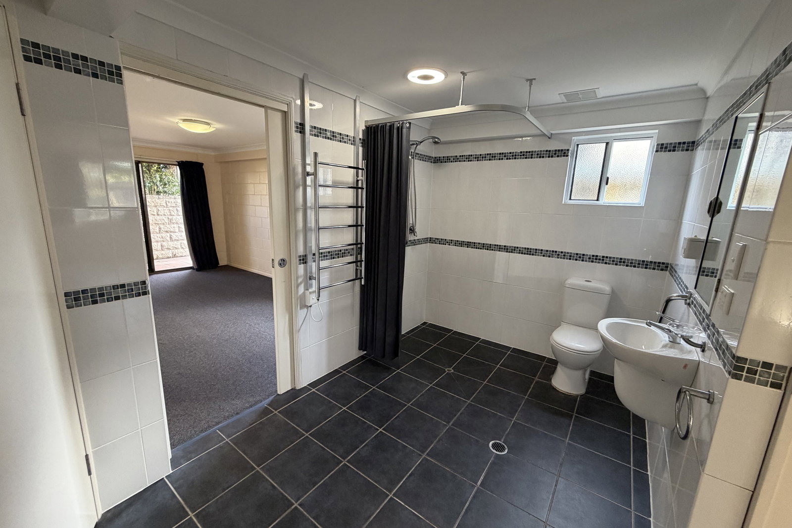 24 Watt Street, West Gladstone  QLD  4680