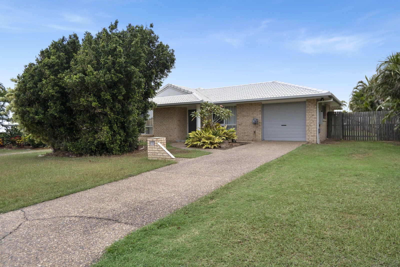 11 Shoreline Crescent, Bargara  QLD  4670