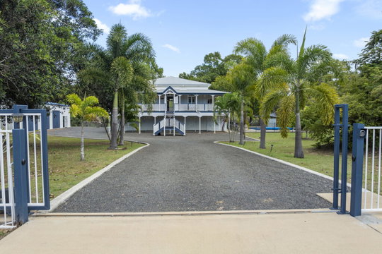 40 Kingfisher Crescent, Moore Park Beach  QLD  4670