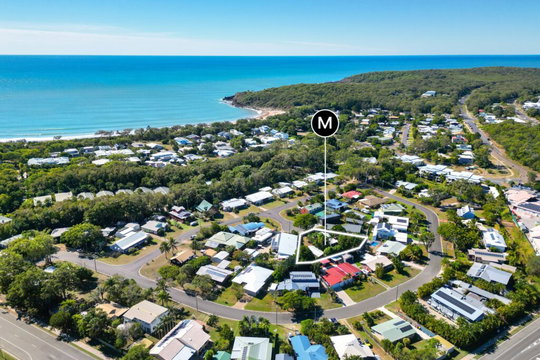 5 Murray Hilton Close, Agnes Water  QLD  4677