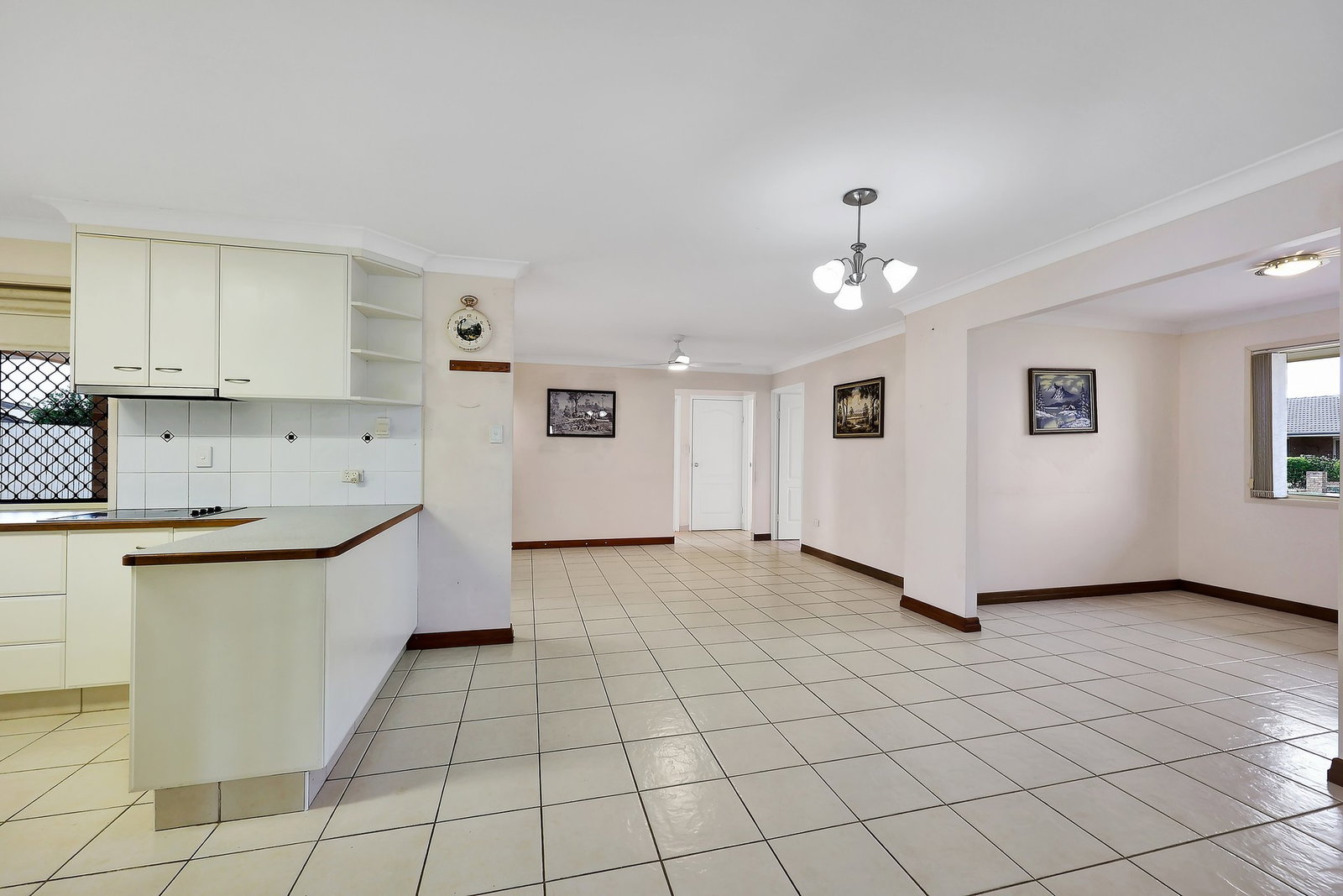 3 The Strand East, Thabeban  QLD  4670