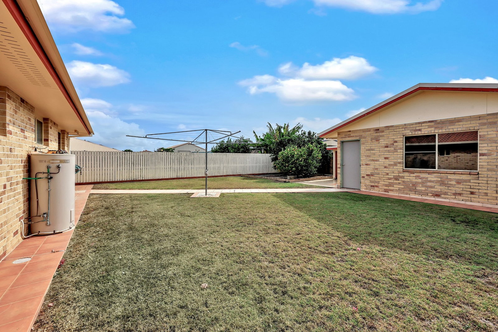 3 The Strand East, Thabeban  QLD  4670