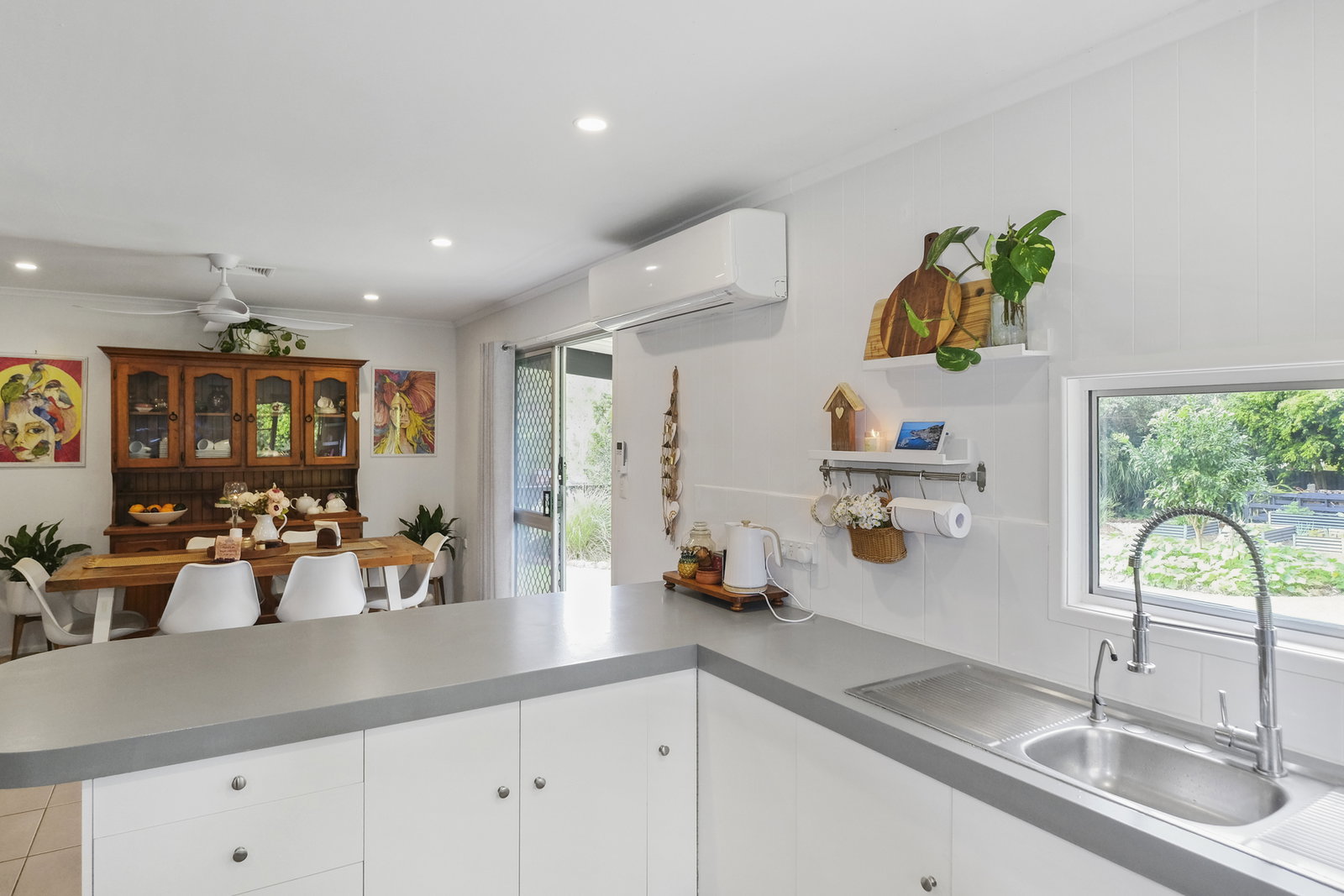 2 Russell Street, Mount Perry  QLD  4671