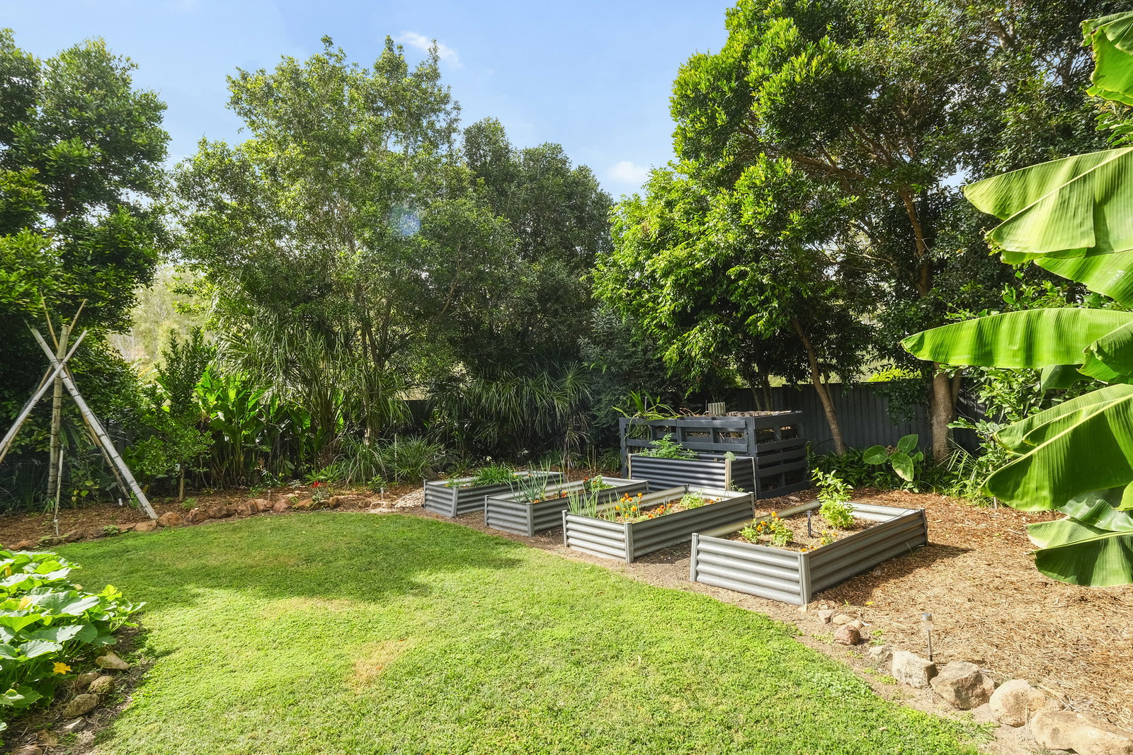 2 Russell Street, Mount Perry  QLD  4671
