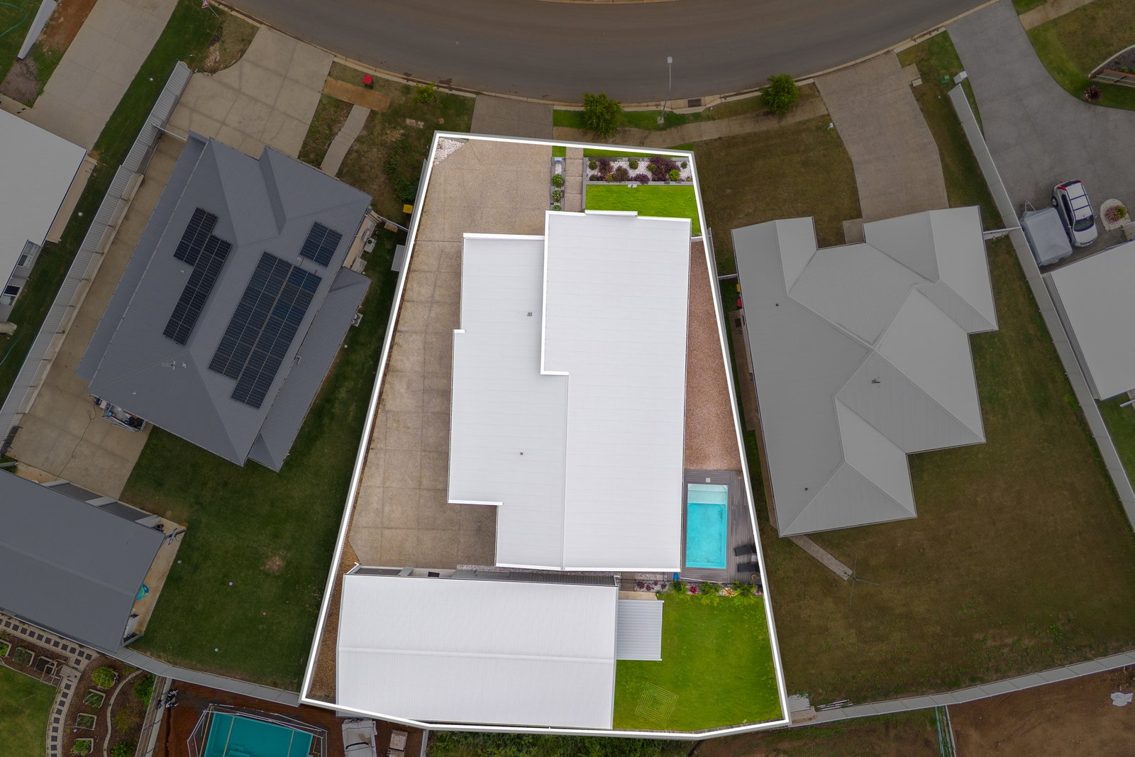 6 Bowie Avenue, Kawungan  QLD  4655