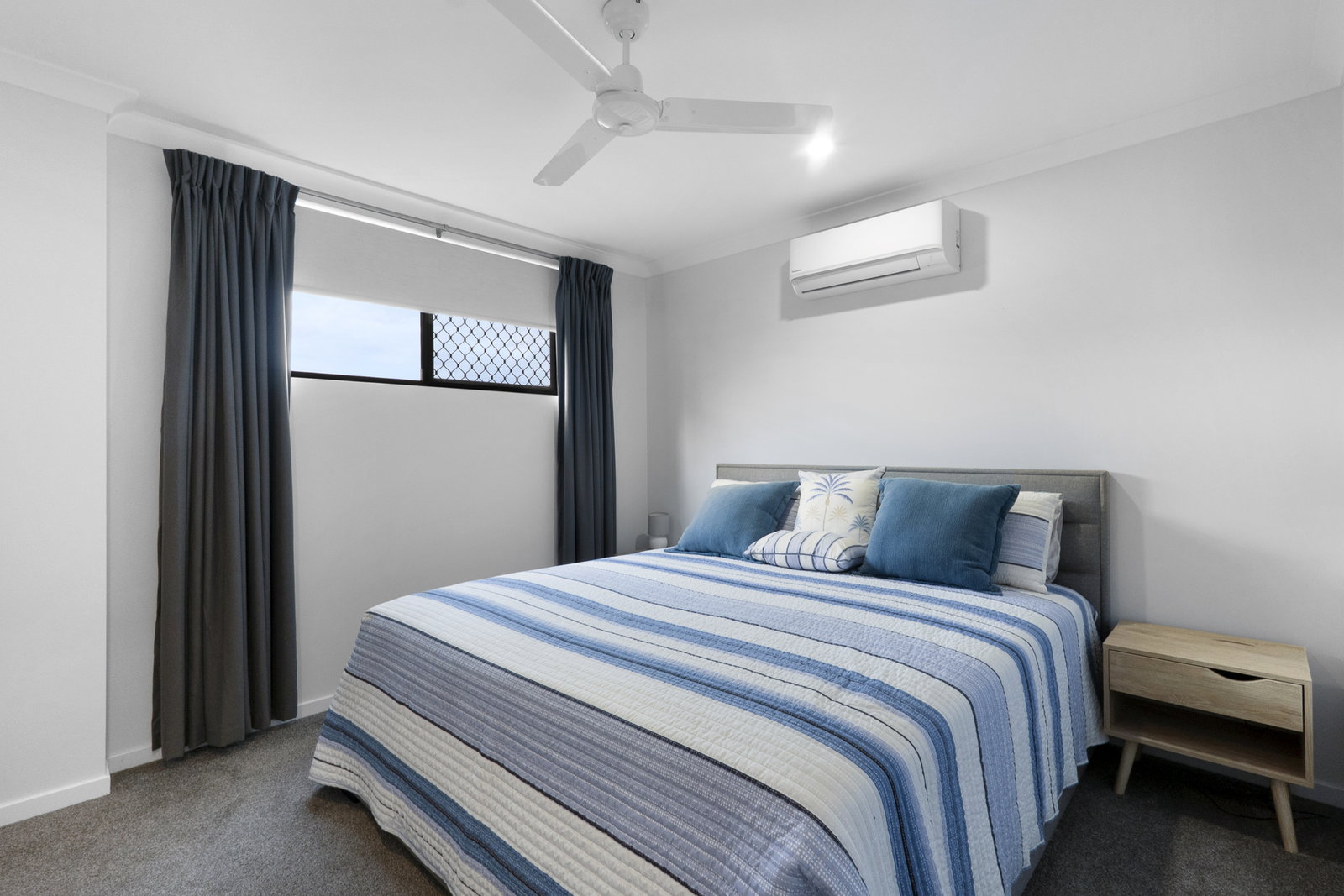 6 Bowie Avenue, Kawungan  QLD  4655