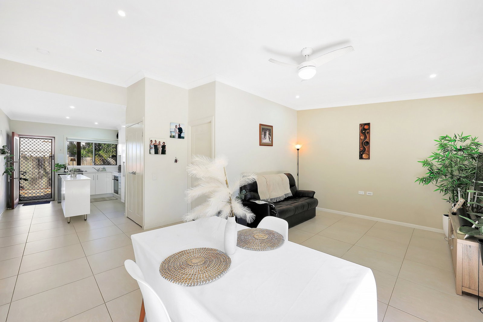 4/12 Tanner Street, Bargara  QLD  4670