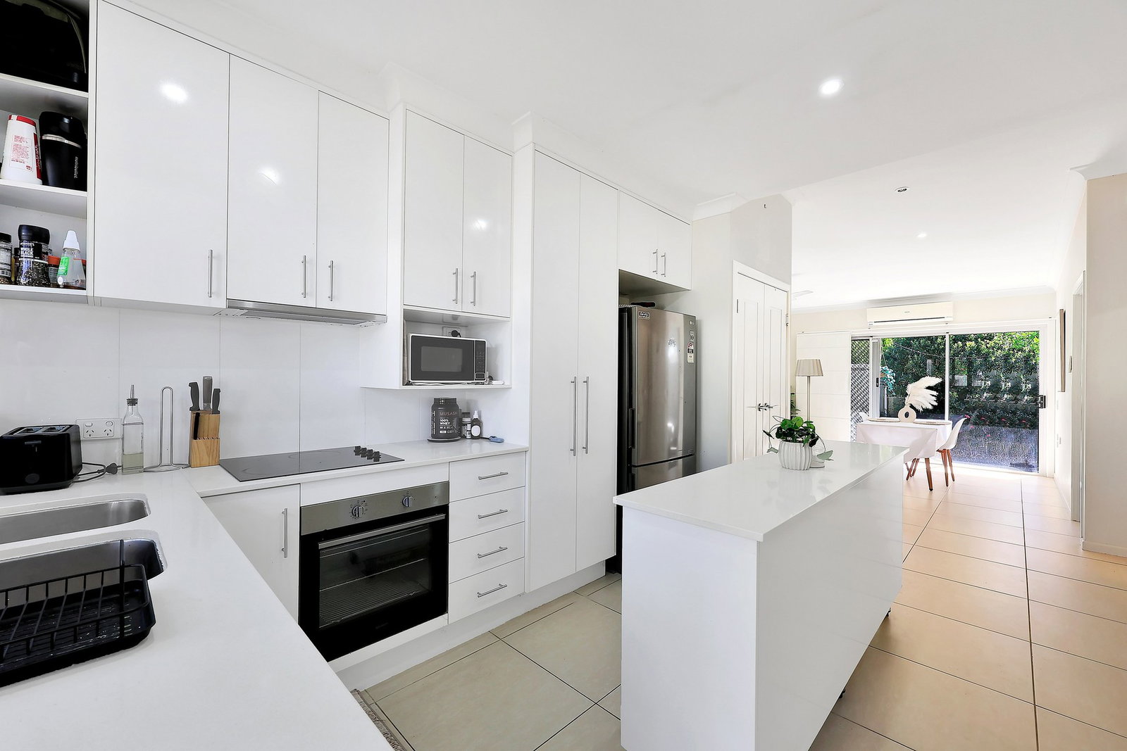 4/12 Tanner Street, Bargara  QLD  4670