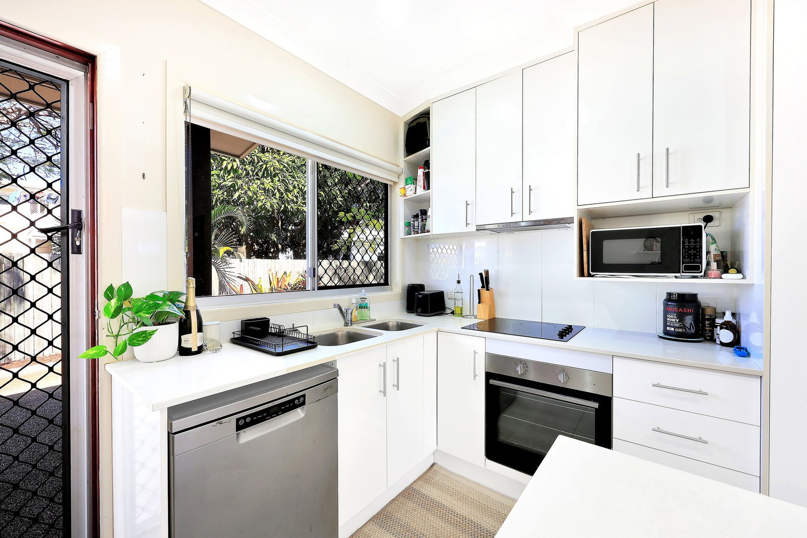 4/12 Tanner Street, Bargara  QLD  4670