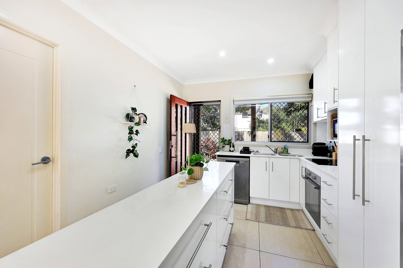 4/12 Tanner Street, Bargara  QLD  4670