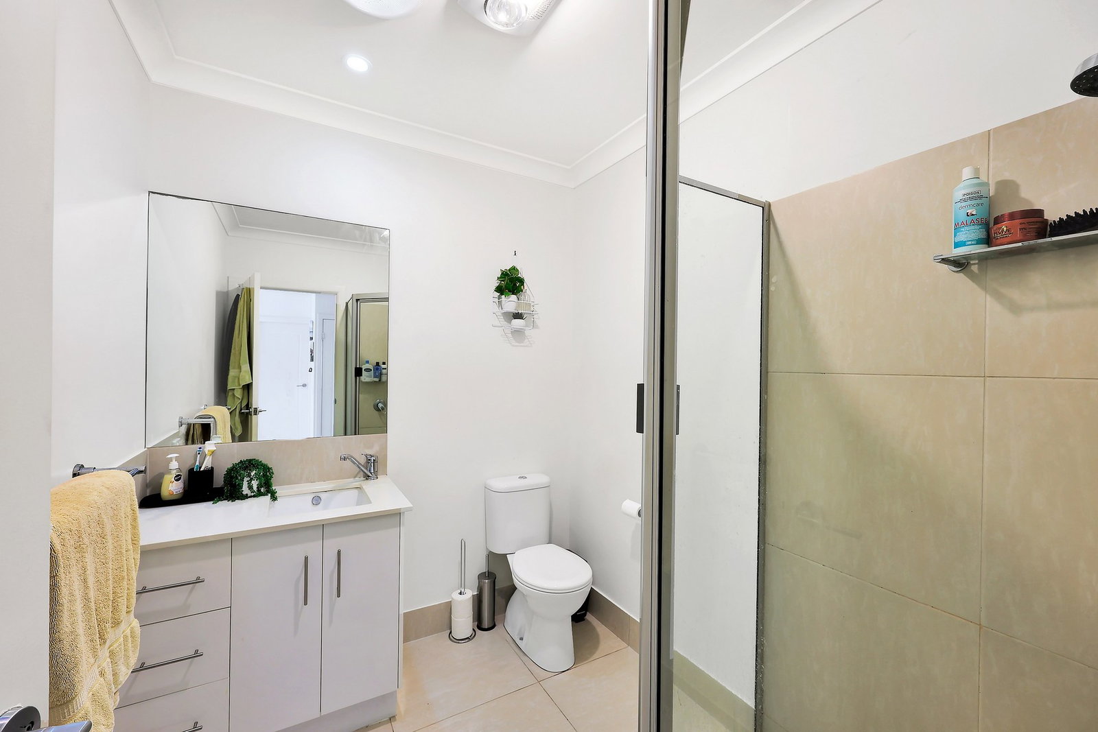 4/12 Tanner Street, Bargara  QLD  4670
