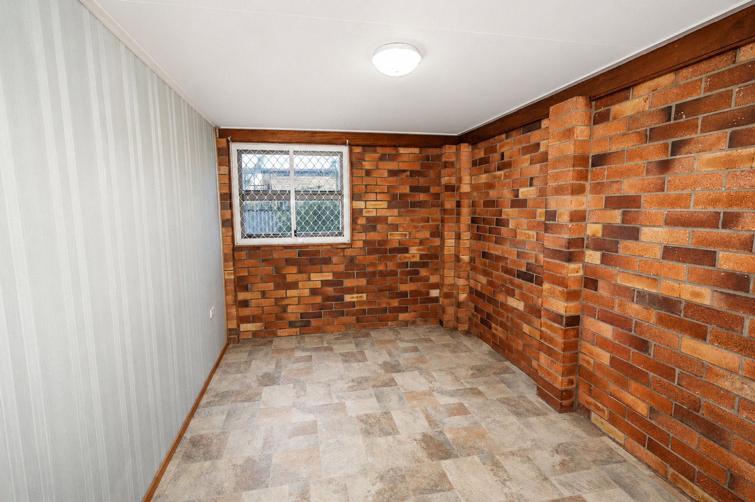 112 Odessa Street, Granville  QLD  4650