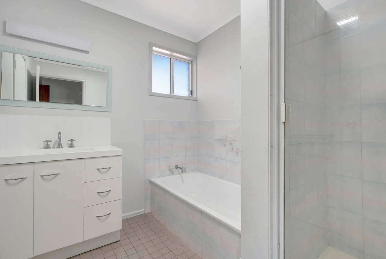 67 Gretel Drive, Clinton  QLD  4680