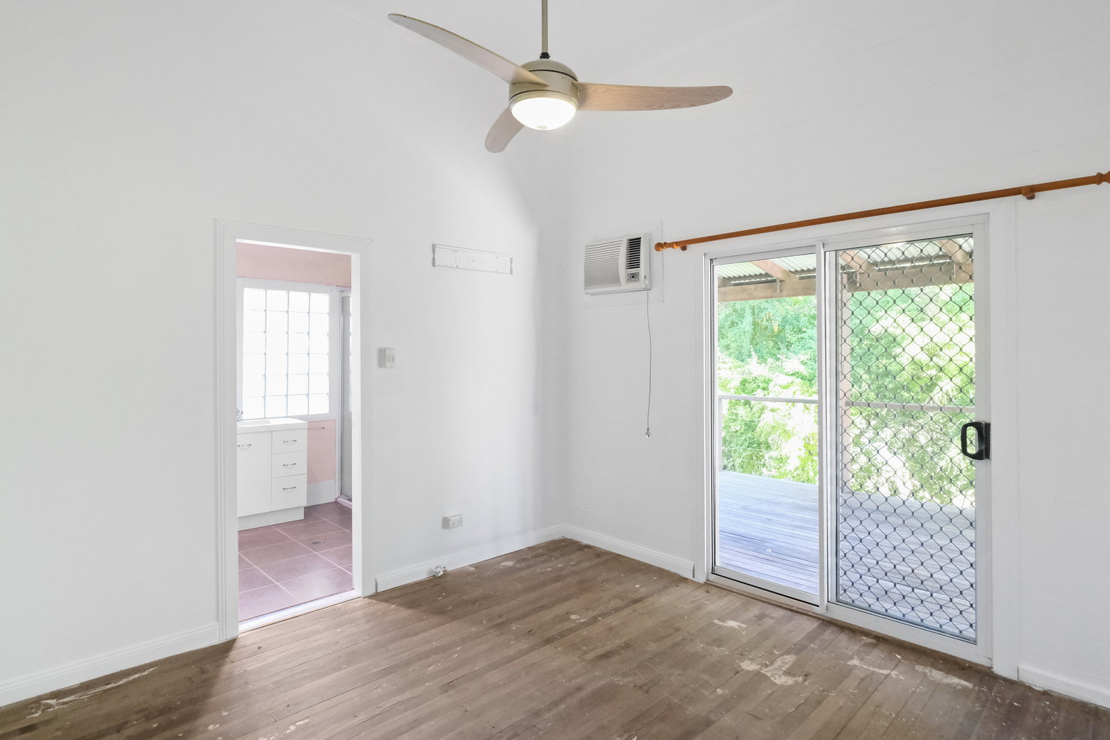 48 Morris Road, Wonbah  QLD  4671