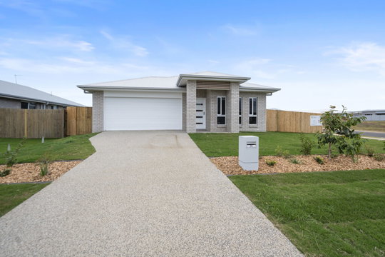 68 Wisteria Street, Bargara  QLD  4670