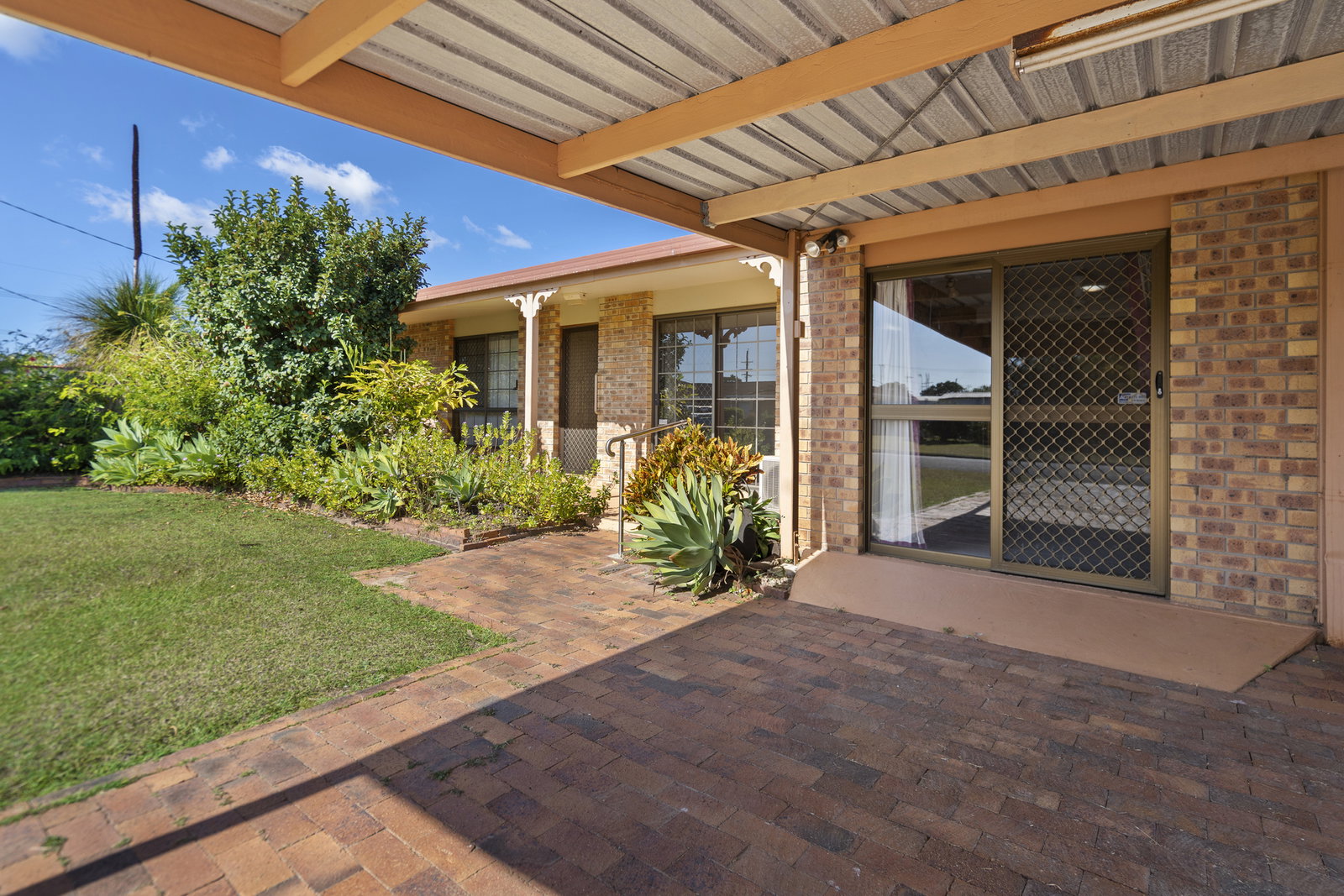 3 Central Avenue, Thabeban  QLD  4670