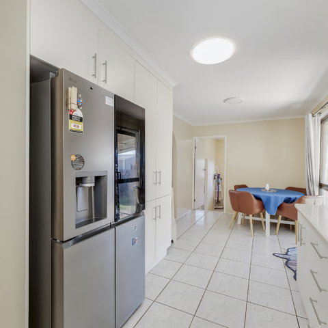 207 McCarthy Street, Avenell Heights  QLD  4670