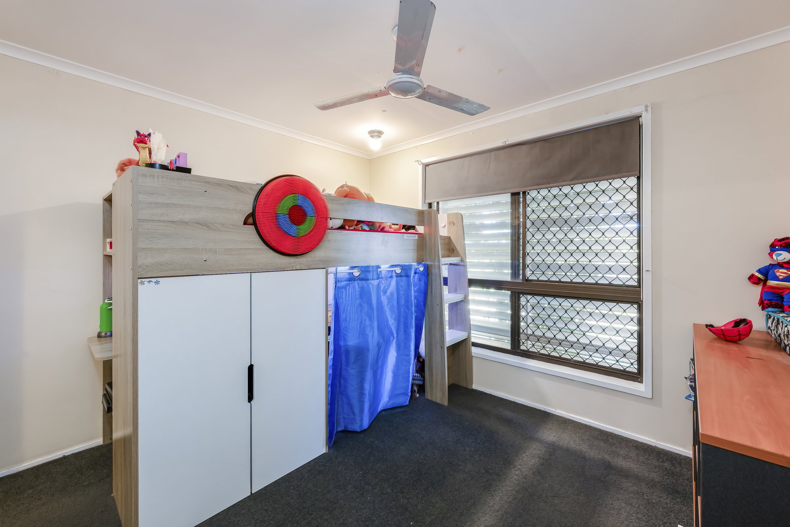 207 McCarthy Street, Avenell Heights  QLD  4670
