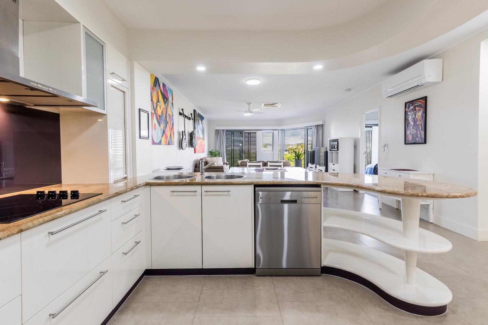 126/9-11 Beaches Village Circuit, Agnes Water  QLD  4677